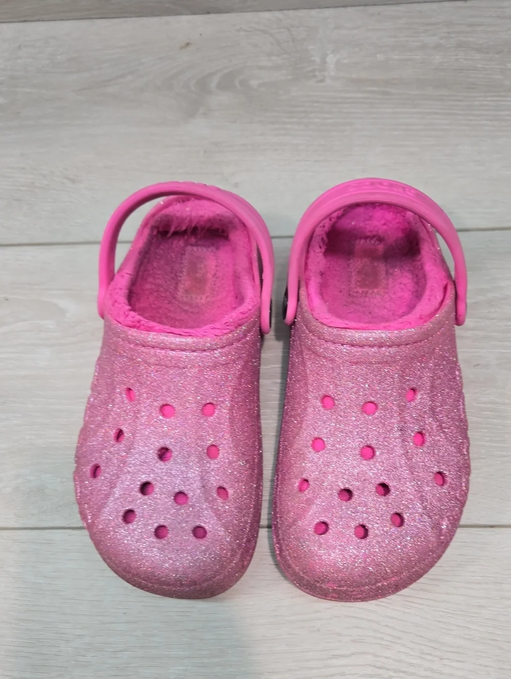 Crocs Big Girl Kids Pink Glitter Clog with Fleece InsulatLining Mule Shoes Sz J2